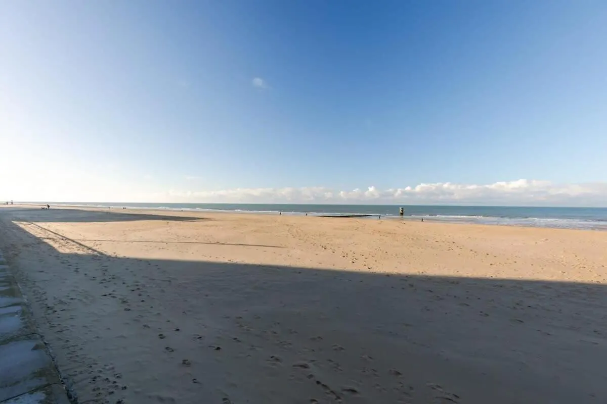 Huswell - Modern Apartment Near The Beach Ostend Belgium