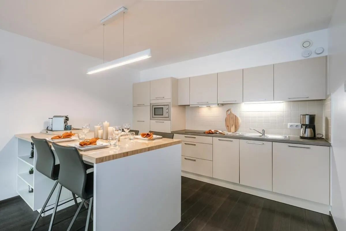 Huswell - Modern Apartment Near The Beach Ostenda 0*,  Belgio